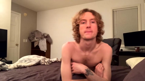 blonde_boi99  30-11-2022